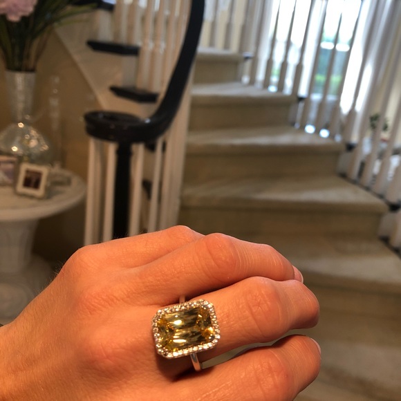 Fantasia by deserio yellow emerald ring